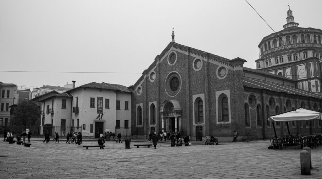 Street Photography S.Maria delle Grazie Milano
